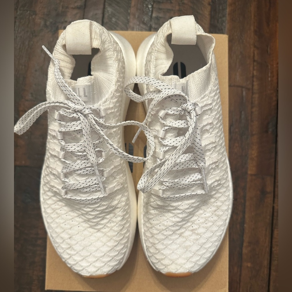 NOBULL White Sneakers Lightweight Athletic Design